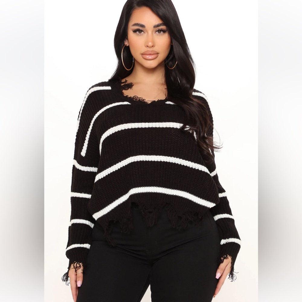 Fashion nova Between The Lines Distressed Sweater - Black/White‎